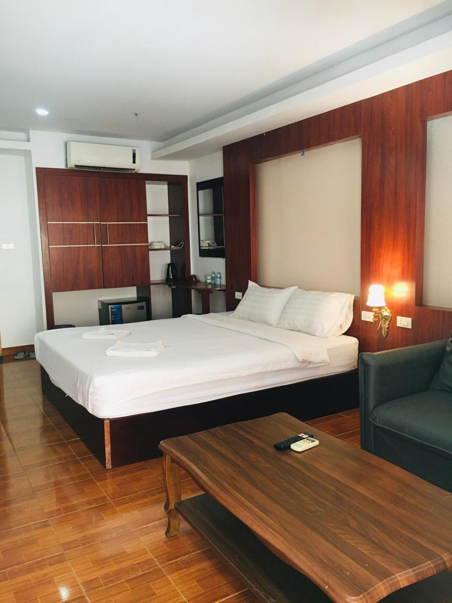 Lacasa Vang Vieng Hotel מראה חיצוני תמונה